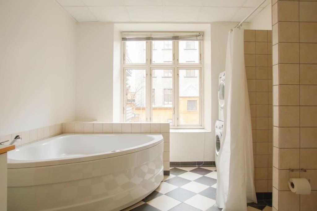 Large & Bright 3Br Apartment W Whirlpool Near Metro Koppenhága Kültér fotó