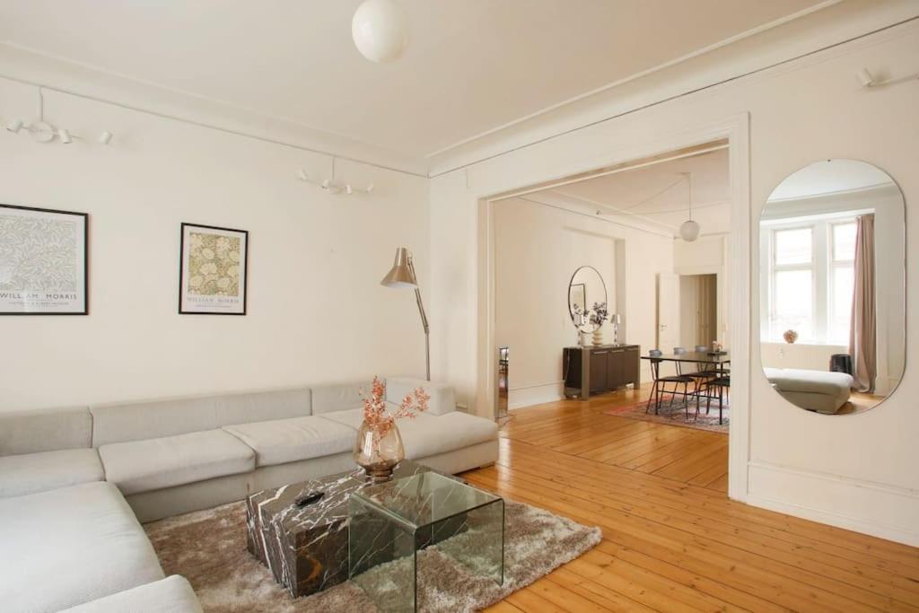 Large & Bright 3Br Apartment W Whirlpool Near Metro Koppenhága Kültér fotó